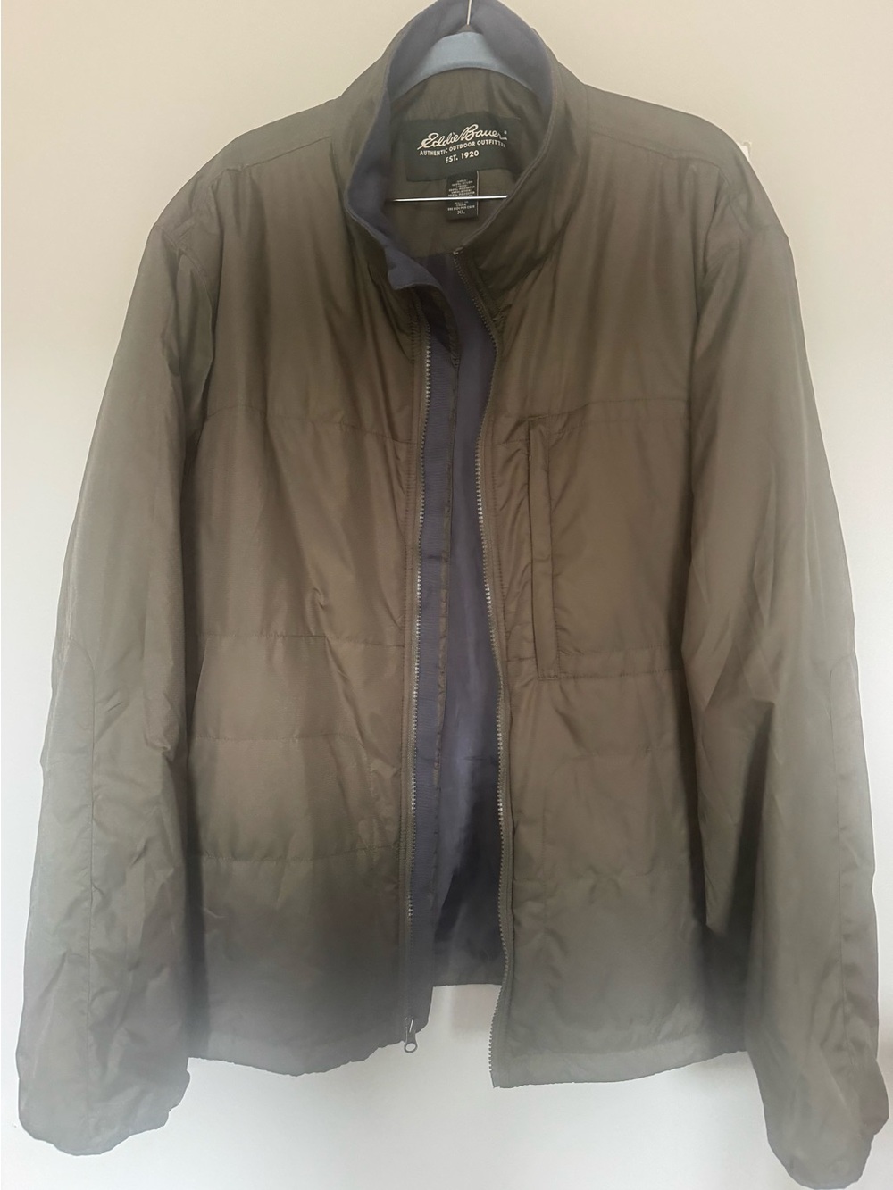 Eddie Bauer Men's Olive Lightweight Puffer Jacket XL